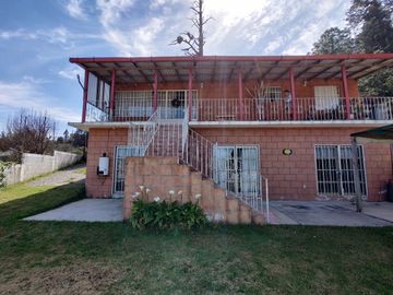 Amplia cabaña en venta