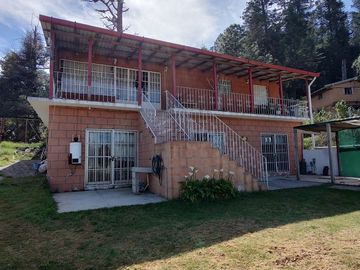 Amplia cabaña en venta