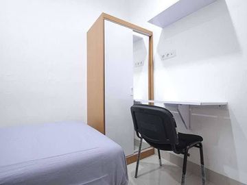 Rumah Kosan Fully Furnish Dengan 81 Kamar Tidur Dekat Kampus Trisakti