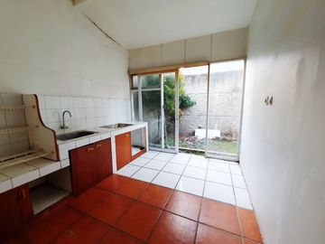 Di Sewakan Rumah Siap Huni 2 Kamar di Perumahan Antapani Bandung
