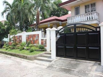 PH783 Classical House and Lot for Sale in Novaliches QC