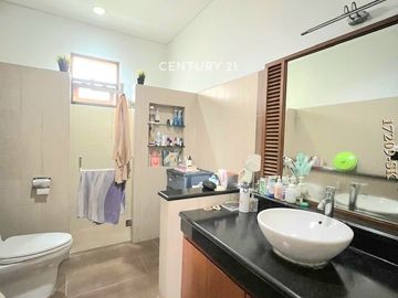 Dijual Rumah Mewah Posisi Hook Lokasi Strategis Di Sektor 7
