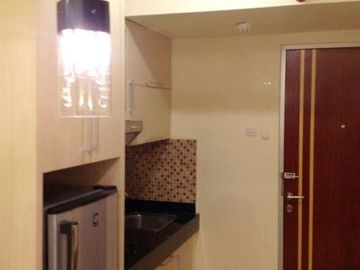 Apt. Puncak Kertajaya, Strategis