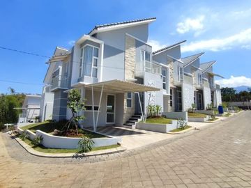 Rumah 2 Lantai Malang Akses Mudah Ke Kota Malang