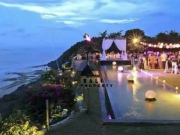 Beachfront Villa Di Pinggir Tebing Pantai Pecatu