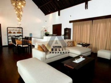 Beachfront Villa Di Pinggir Tebing Pantai Pecatu