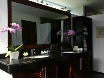 Beachfront Villa Di Pinggir Tebing Pantai Pecatu