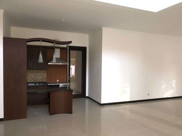 MEWAH Diamond Hill Citraland Rumah 2 Lantai