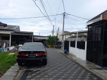 Rumah Gununganyar Tambak , Strategis, Modern Full Furnished