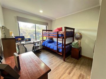 Casa en arriendo de 5 dorm. en Talca