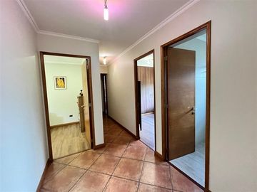 Casa en arriendo de 5 dorm. en Talca
