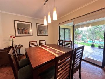Casa en arriendo de 5 dorm. en Talca