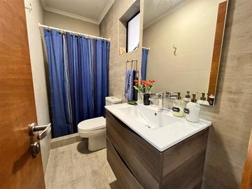 Casa en arriendo de 5 dorm. en Talca