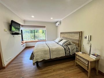 Casa en arriendo de 5 dorm. en Talca