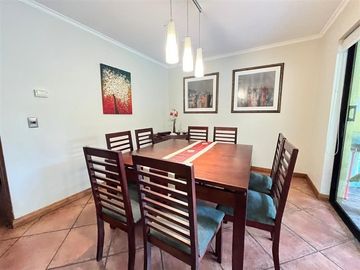 Casa en arriendo de 5 dorm. en Talca