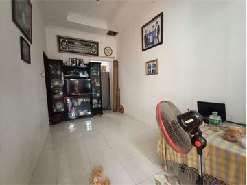 Di jual rumah murah dekat KFC taman alamanda di Karangsatria