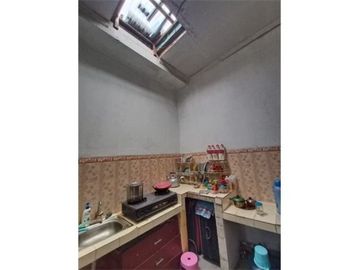 Di jual rumah murah dekat KFC taman alamanda di Karangsatria