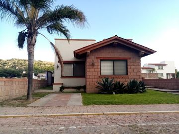 CASA EN VENTA REAL DEL CIERVO TEQUISQUIAPAN