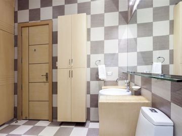 3 Bedroom unit Luxe Residences For Rent