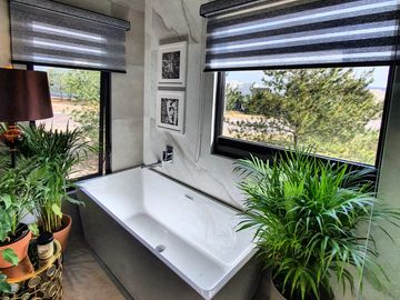 Villa Lucca: Home Luxury Living