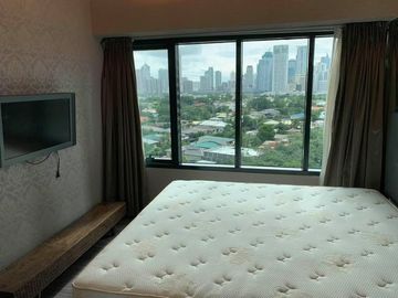 A0427 - Nicely Furnished 2BR For Rent in One Rockwell