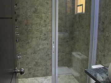 Townhouse in Kamias Quezon City Forsale at