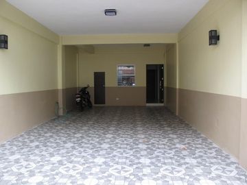 Townhouse in Kamias Quezon City Forsale at