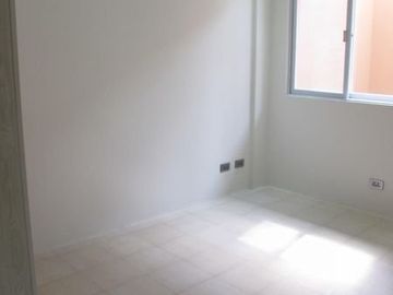 Townhouse in Kamias Quezon City Forsale at