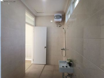 Rumah Taman Mutiara STRATEGIS, CLUSTER DEPAN, SEMI FURNISH