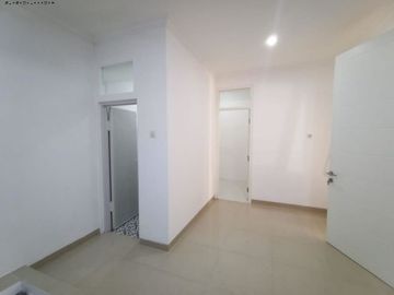 Rumah Taman Mutiara STRATEGIS, CLUSTER DEPAN, SEMI FURNISH