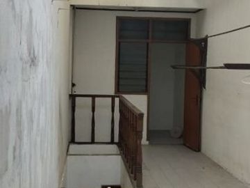 Rumah Nyaman di Pulomas Jakarta Timur