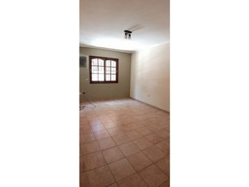 Chalet 5 dormitorios con piscina y jardín, Villa San Martín