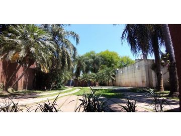 Chalet 5 dormitorios con piscina y jardín, Villa San Martín