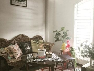 Rumah 2 lantai, SHM, Hadap Selatan, Underground Cable, Modern Hill, Pondok Cabe