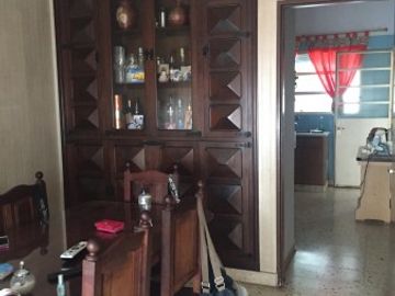 Casa en muy buen estado y calidad de construccion RETASADA!