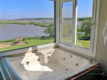 Enorme Casa | Isla Santa Monica | Al Rio San Antonio | 10 personas