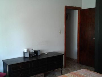 Casa quinta sobre lote de 10.000m2 en Necochea