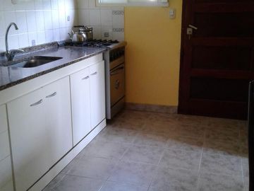 Casa quinta sobre lote de 10.000m2 en Necochea