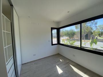 Venta Casa Santo Tomas - Lote Esquina - A ESTRENAR