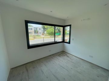 Venta Casa Santo Tomas - Lote Esquina - A ESTRENAR