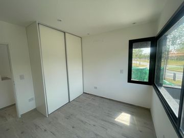 Venta Casa Santo Tomas - Lote Esquina - A ESTRENAR