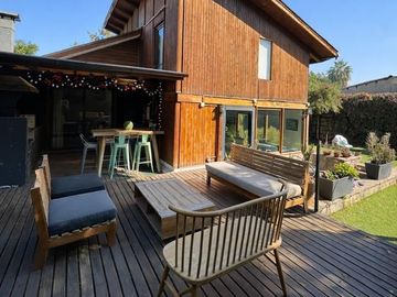 Casa en venta de 3 dorm. en Las Condes