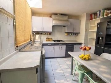 Casa en venta de 3 dorm. en Las Condes