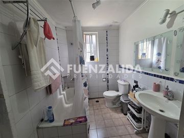 Casa en venta con 857m2 de terreno cercana a Plaza Ñuñoa