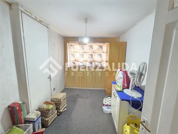 Casa en venta con 857m2 de terreno cercana a Plaza Ñuñoa
