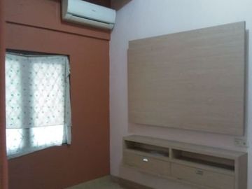 Rumah 1 lantai siap huni semi furnished di juragan sinda dekat ui depok