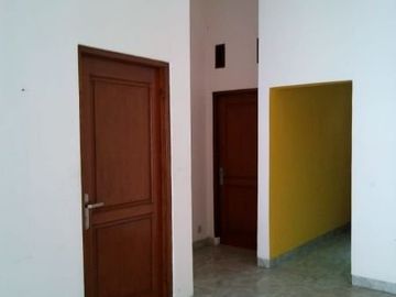 Rumah 1 lantai siap huni semi furnished di juragan sinda dekat ui depok