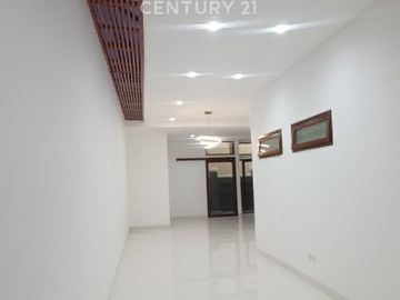 Rumah Bagus Baru Renovasi Sayap Jl Riau Bandung