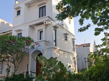 Disewakan Rumah Mewah Di Paradise Serpong City