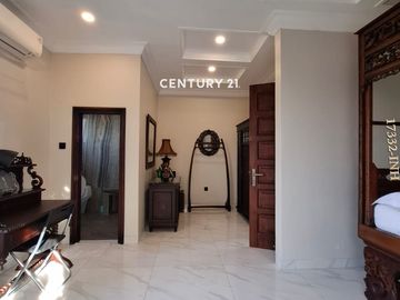 Disewakan Rumah Mewah Di Paradise Serpong City